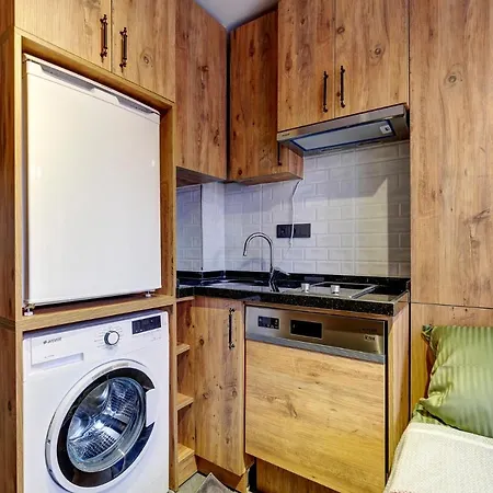 In The Center Of Istanbul, 300m From The Bosphorus, Fully Furnished, 2023 Brand New Studio Apartamento *